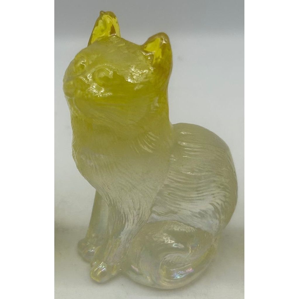 3" Solid Glass Sitting Kitten