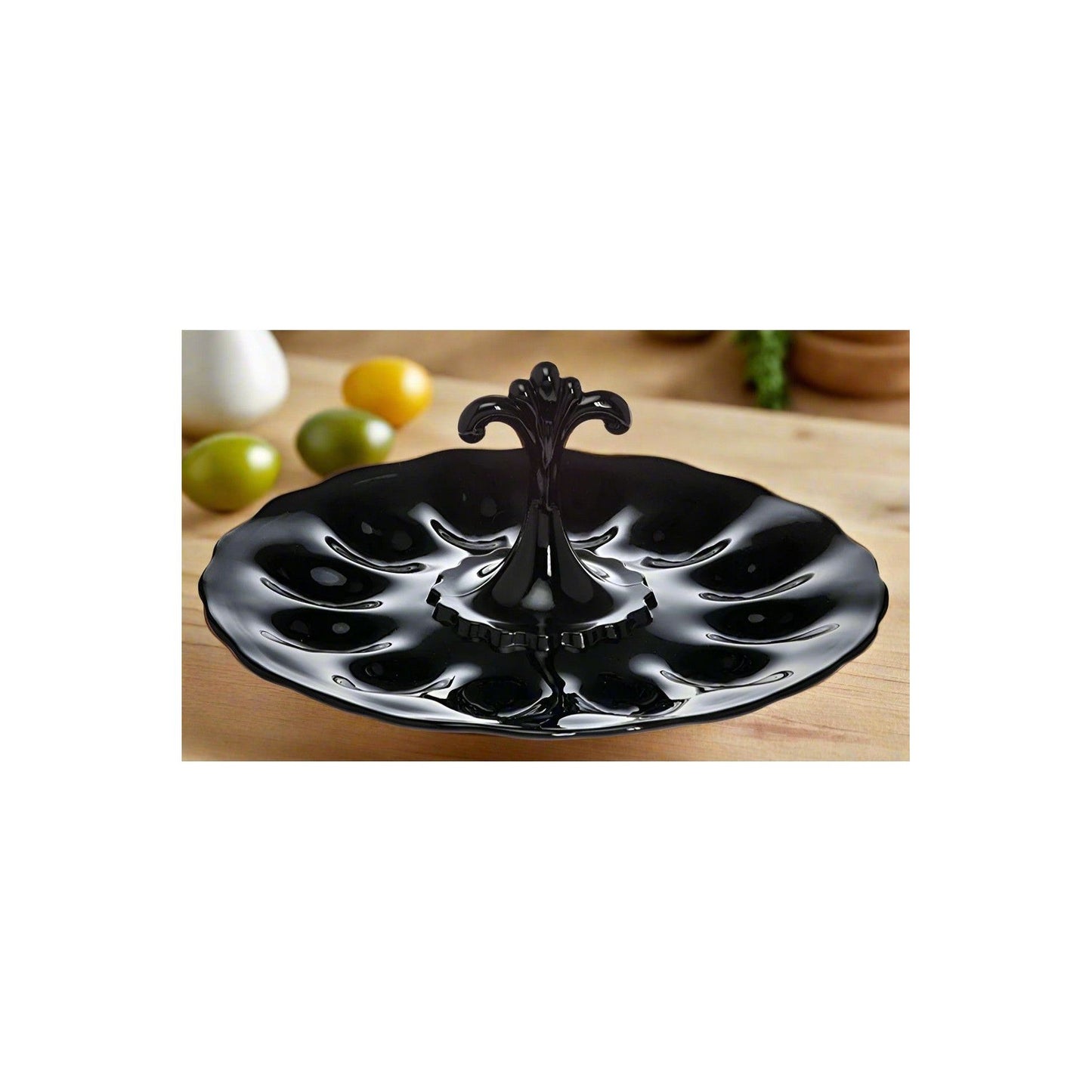 Anna Handled Egg Plate