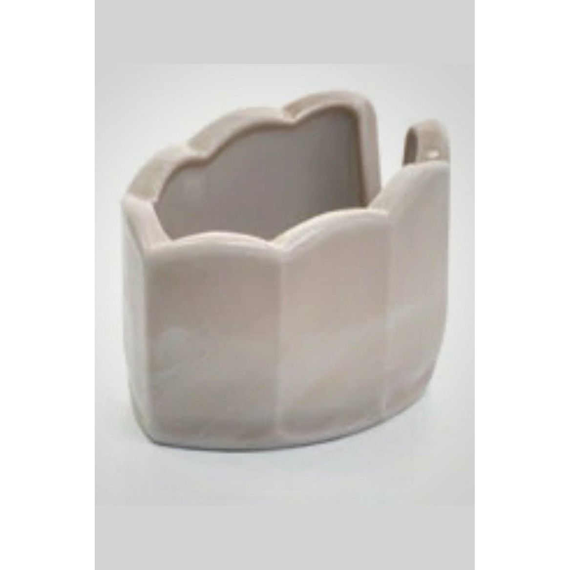 Scalloped Mule Shoe Spoon Rest