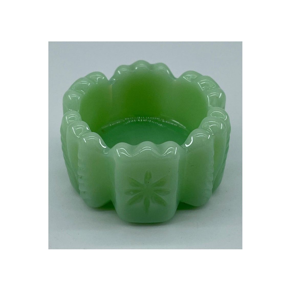 V-Salt Cellar