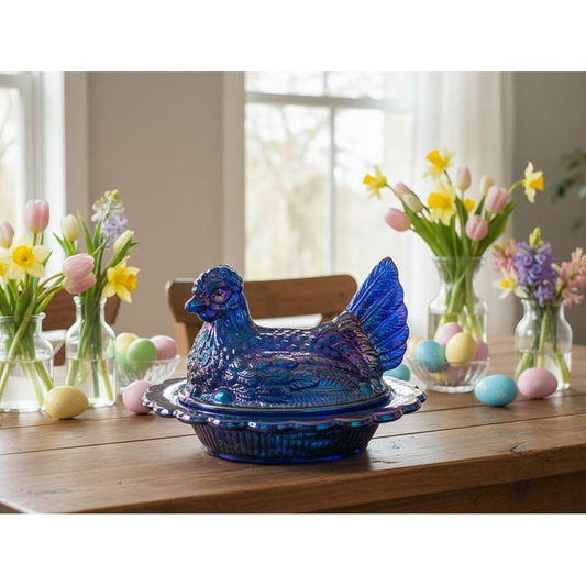 Covered 5" Chicken Dish with Split Tail on Wide Rim Base