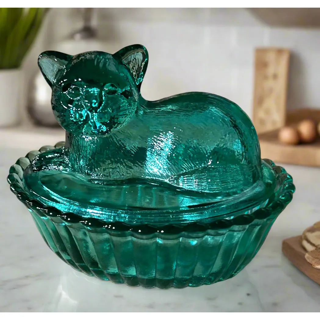 Covered Cat on Ribbed Base