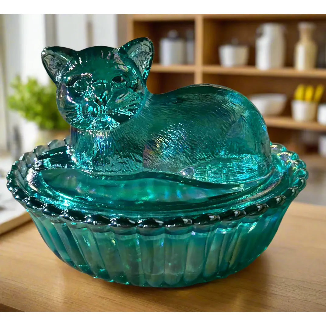 Covered Cat on Ribbed Base