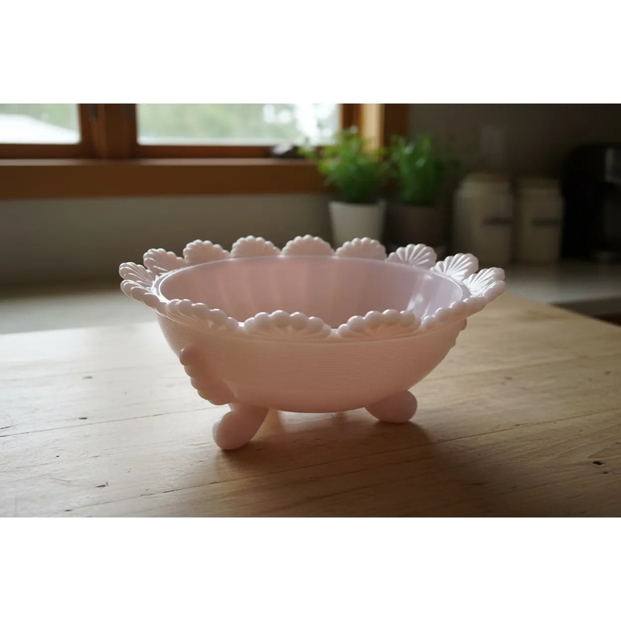 Large serving bowl