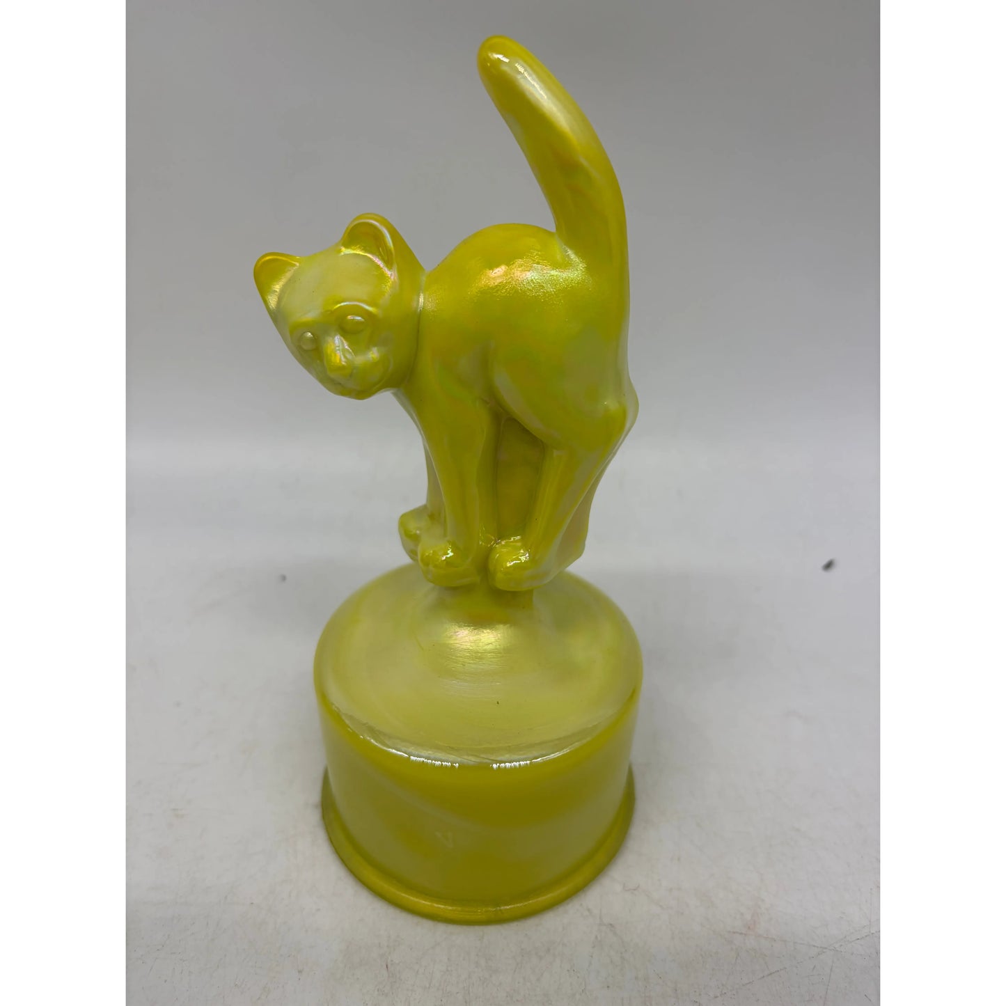 Scaredy Cat Fenton Art Glass