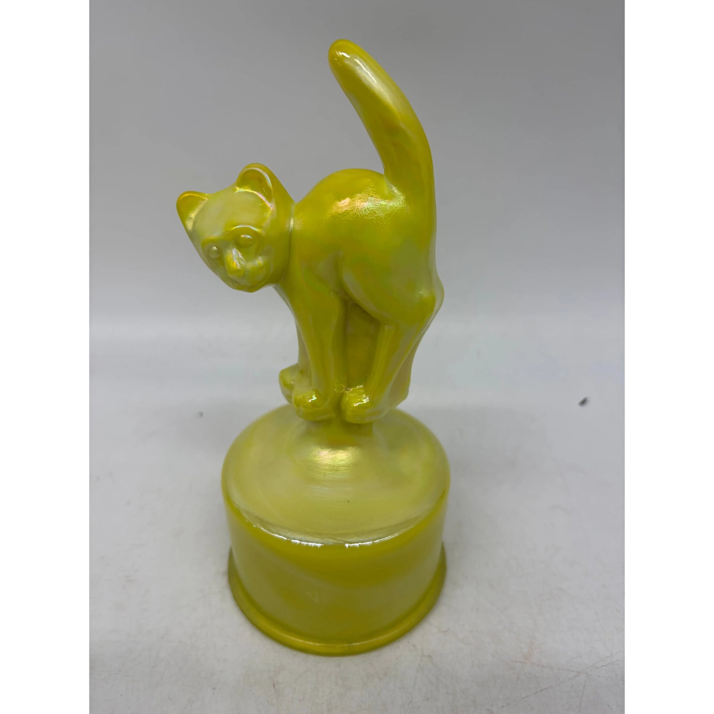 Scaredy Cat Fenton Art Glass