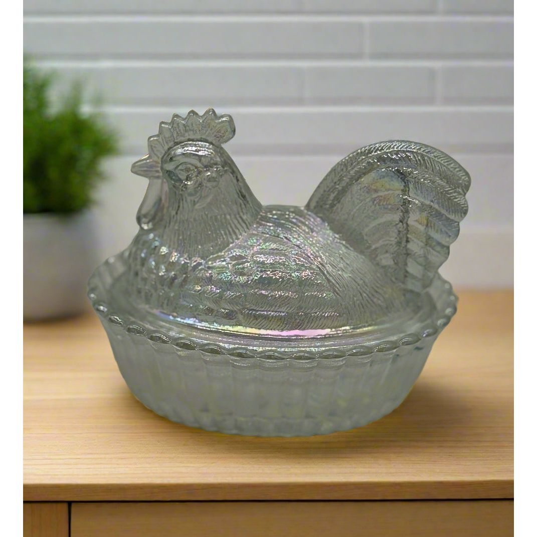 Covered Rooster on Ribbed Nest with Split Tail