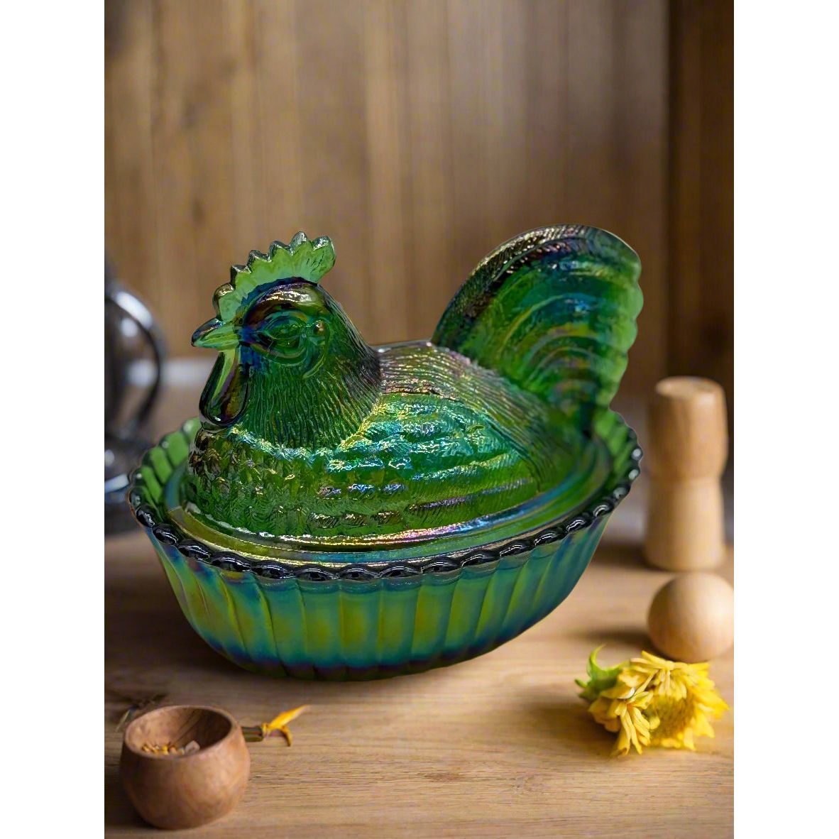 Covered Rooster on Ribbed Nest with Split Tail